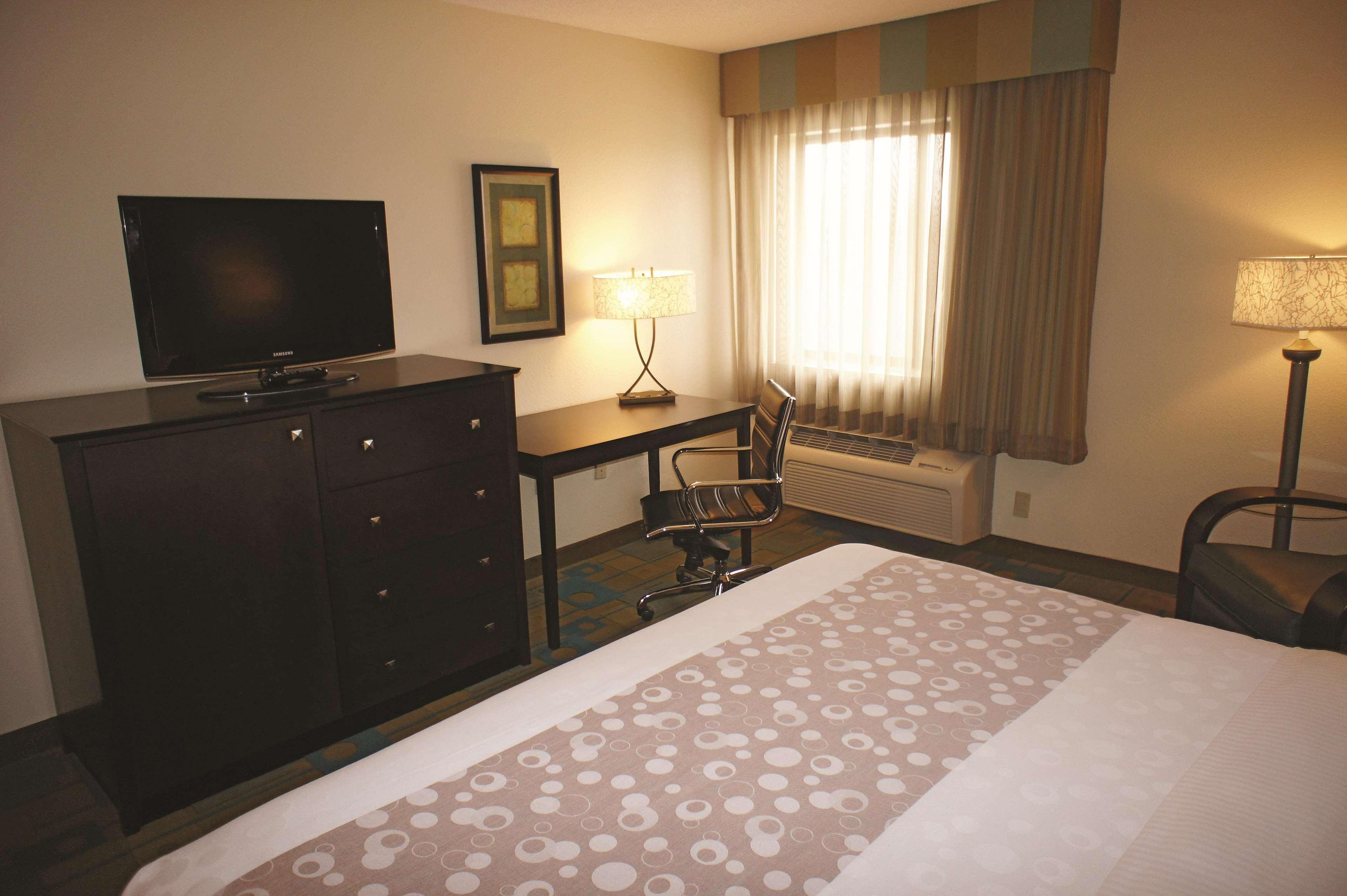 La Quinta By Wyndham Plattsburgh Exterior foto