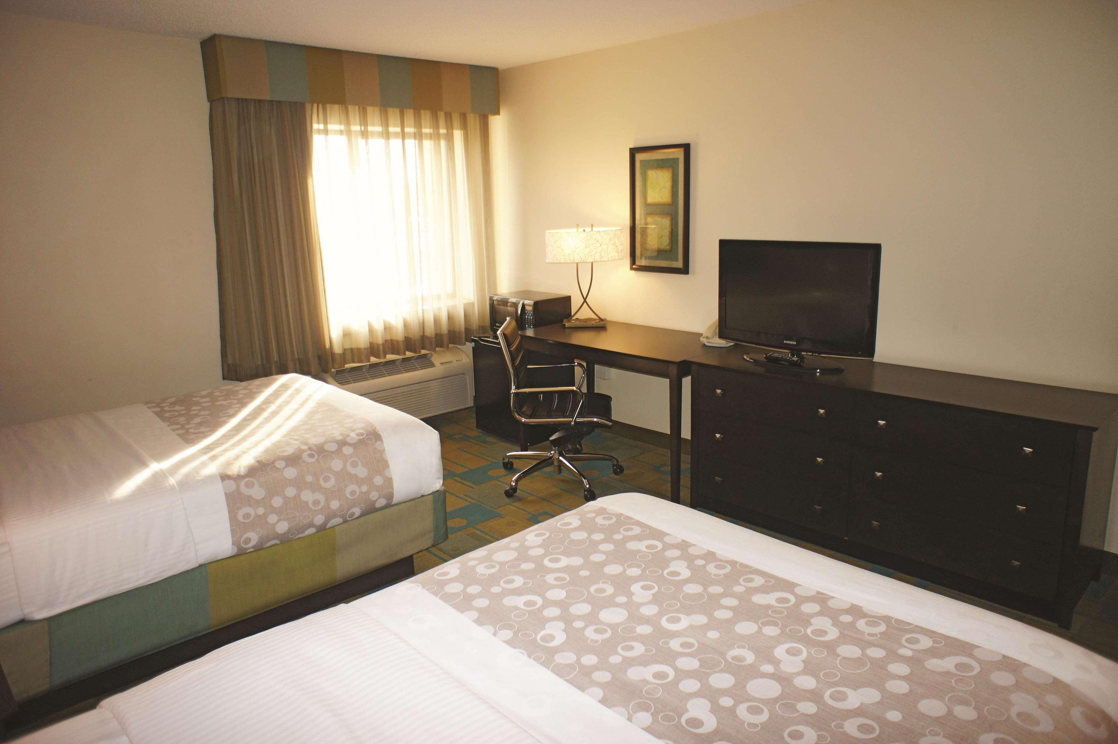 La Quinta By Wyndham Plattsburgh Exterior foto