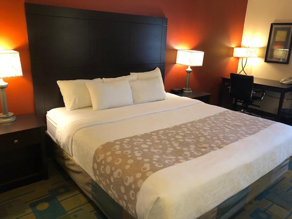 La Quinta By Wyndham Plattsburgh Exterior foto